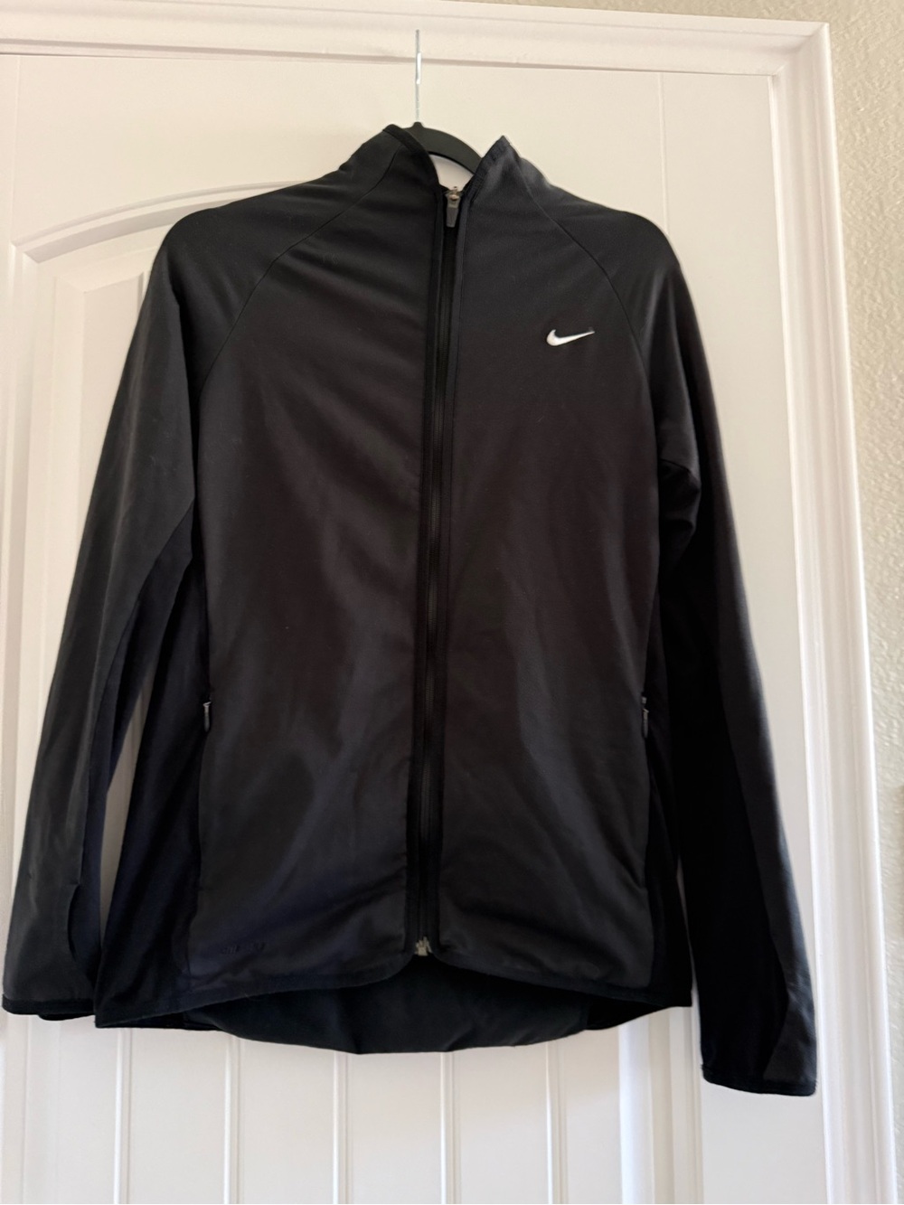 Nike Black Women's Full-Zip Performance Jacket